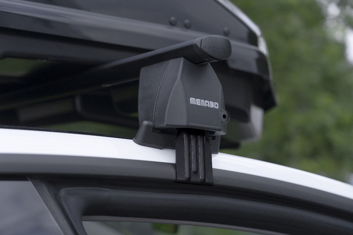 Dachtr�ger Tesla Model Y schwarz