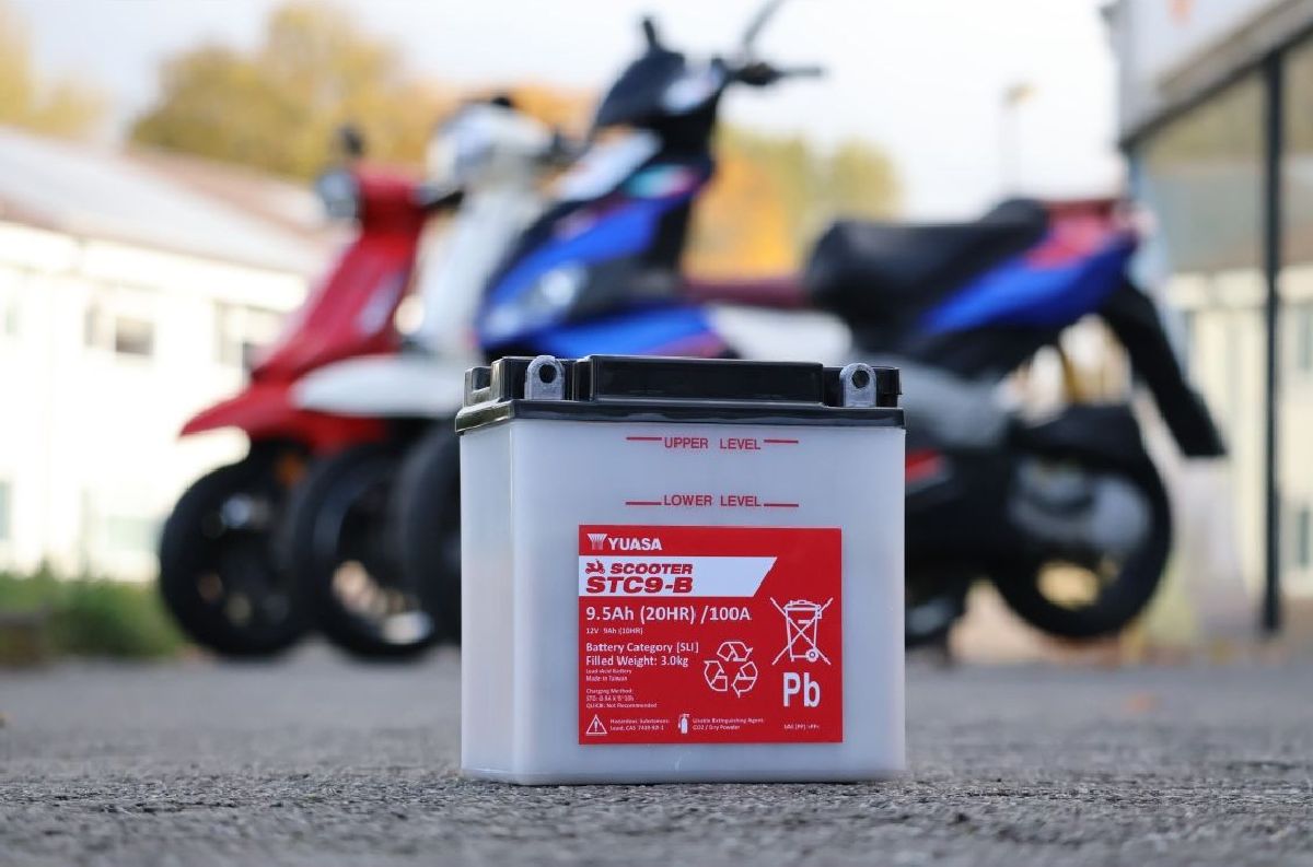 Scooter Conventional 12V/9Ah/115A LxBxH: 137 // 77 // 141 // S:1