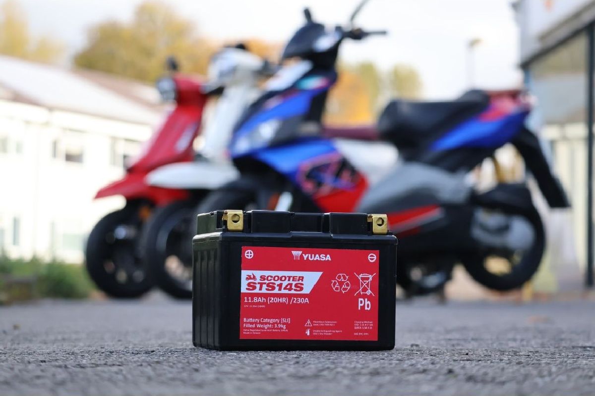 Scooter AGM 12V/11Ah/230A LxBxH: 150 // 87 // 110 // S:1